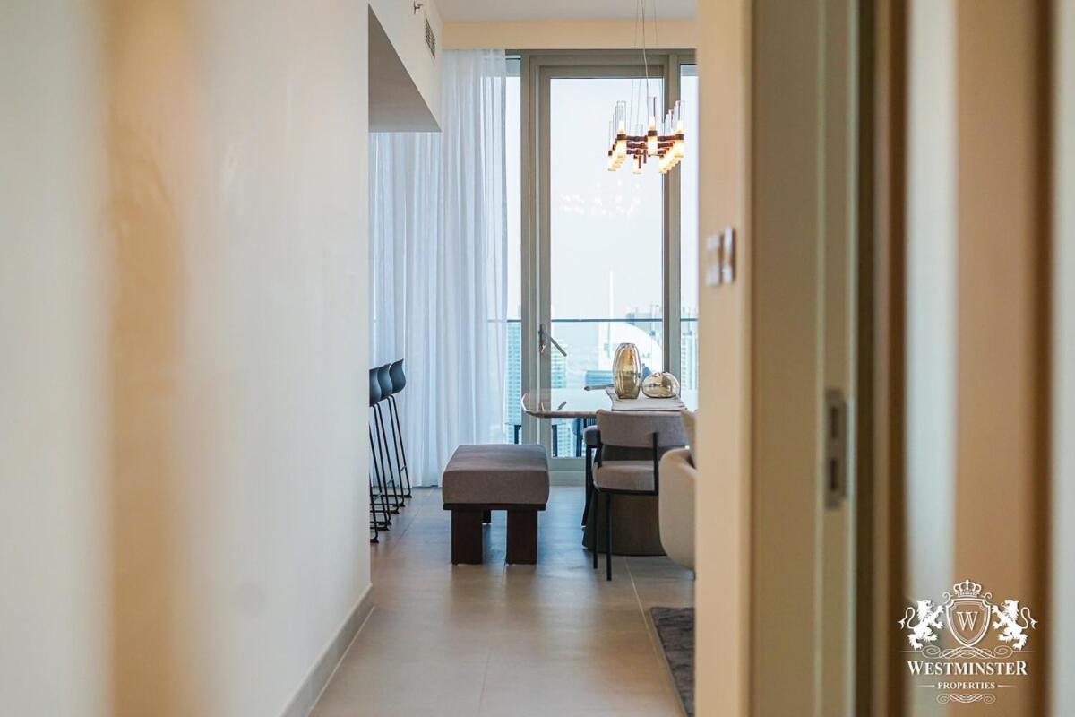 Apartment Tower Offers Luxury Living In The Heart Of Dubai