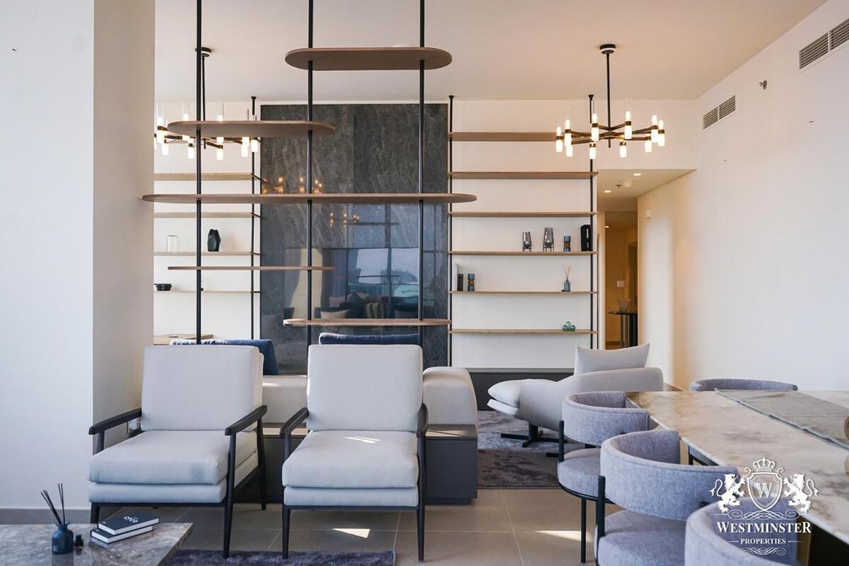 Apartment Tower Offers Luxury Living In The Heart Of Dubai
