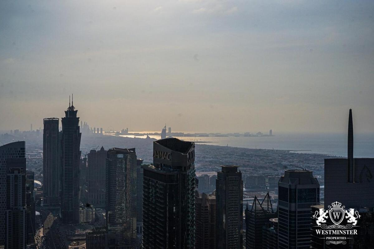 Tower Offers Luxury Living In The Heart Of Apartment Dubai