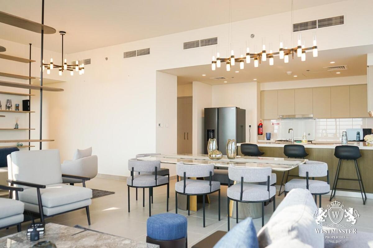 Apartment Tower Offers Luxury Living In The Heart Of